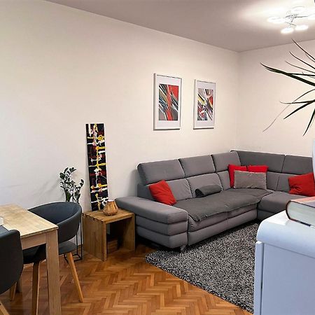 Mm Split Apartment - 5 Min By Car To The Beach & City Center - Free Public Parking ภายนอก รูปภาพ