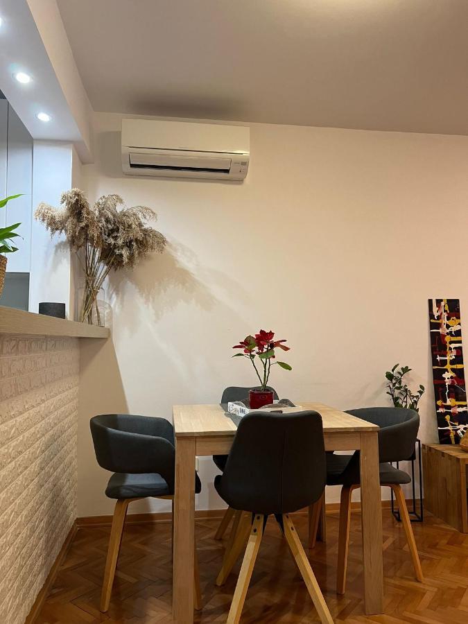 Mm Split Apartment - 5 Min By Car To The Beach & City Center - Free Public Parking ภายนอก รูปภาพ