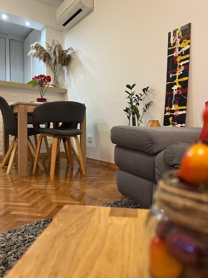 Mm Split Apartment - 5 Min By Car To The Beach & City Center - Free Public Parking ภายนอก รูปภาพ
