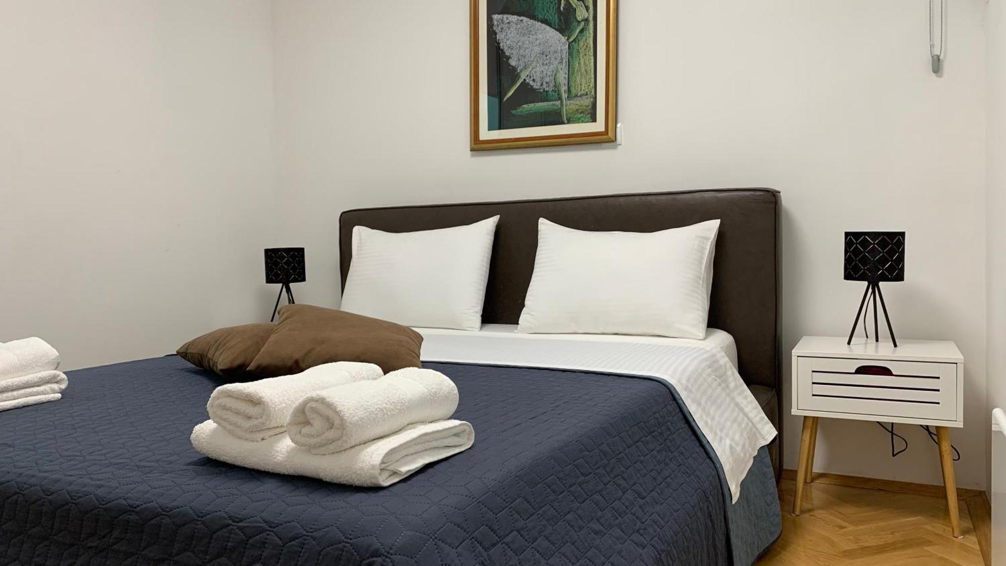 Mm Split Apartment - 5 Min By Car To The Beach & City Center - Free Public Parking ภายนอก รูปภาพ