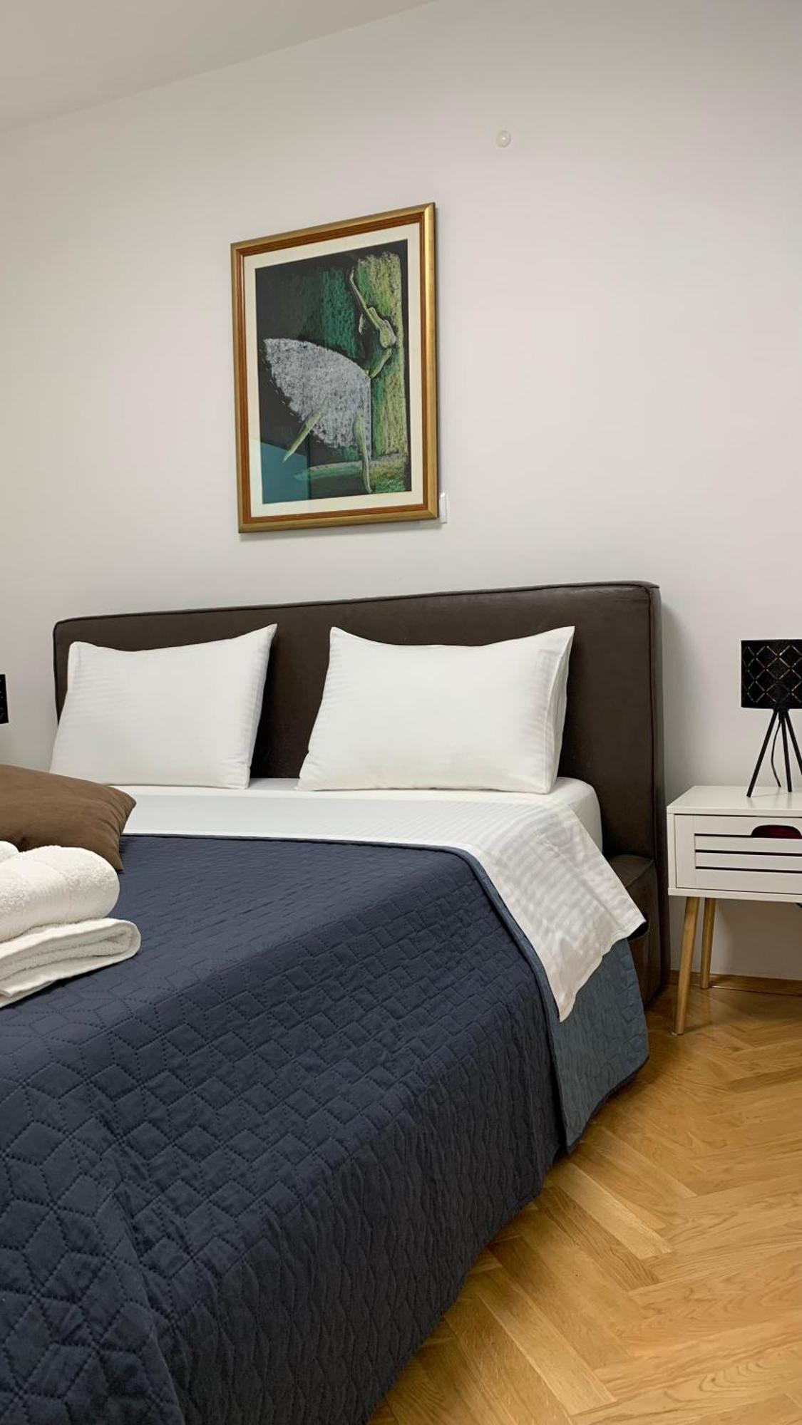 Mm Split Apartment - 5 Min By Car To The Beach & City Center - Free Public Parking ภายนอก รูปภาพ